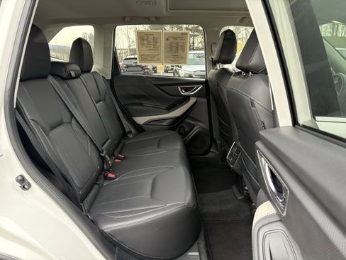 Certified 2024 Subaru Forester Limited image 32