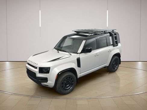 New 2026 Land Rover Defender 110 AWD/4WD image 29