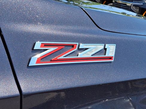 Certified 2023 Chevrolet Suburban Z71 w/ Luxury Package AWD/4WD image 33