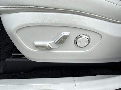 New 2026 Hyundai Ioniq 9 SEL image 12