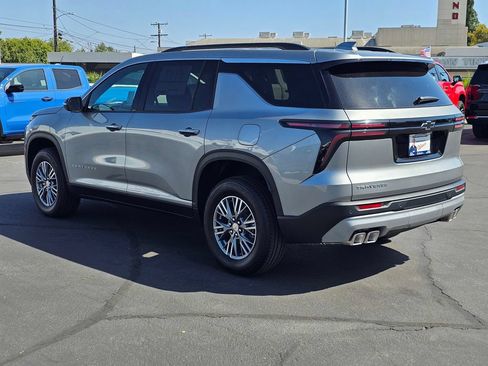 New 2026 Chevrolet Traverse LT FWD image 4