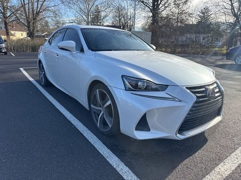 Used 2018 Lexus IS 300 AWD w/ Comfort Package image 2