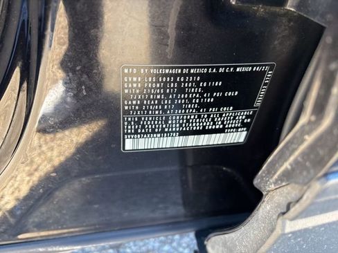 Used 2022 Volkswagen Tiguan S image 24