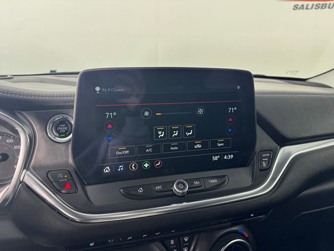 Used 2024 Chevrolet Blazer LT w/ Convenience Package image 17