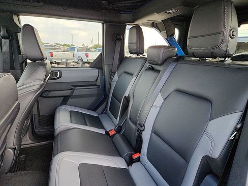 Used 2024 Ford Bronco Big Bend image 5