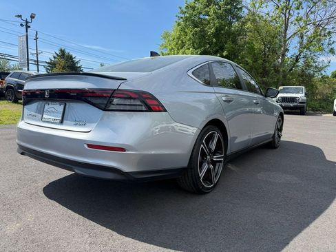 Used 2023 Honda Accord Sport image 3