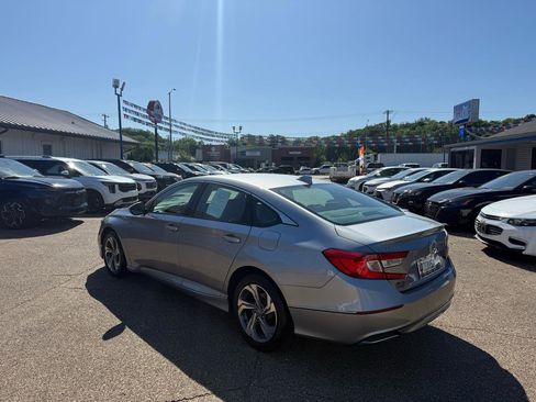 Used 2019 Honda Accord EX-L image 4
