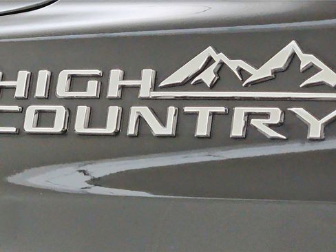 Used 2023 Chevrolet Tahoe High Country AWD/4WD image 16