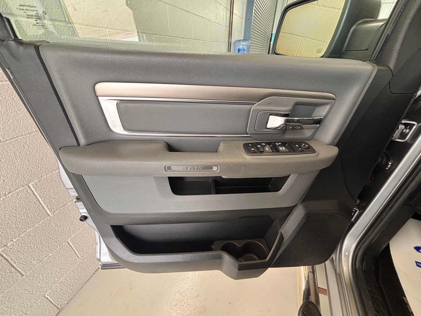 Used 2019 RAM 1500 Big Horn AWD/4WD image 16