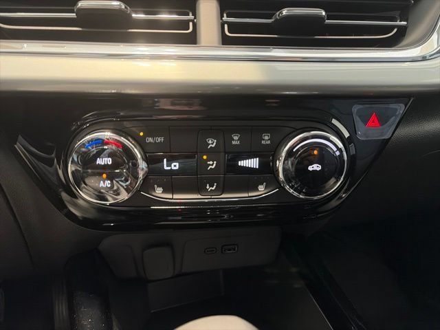 New 2026 Chevrolet Trax LT w/ Driver Confidence Package FWD image 18