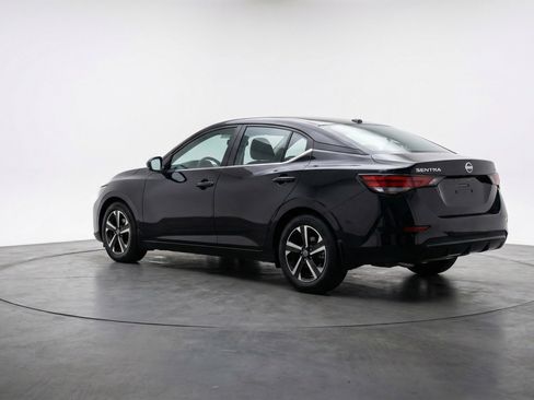 Used 2025 Nissan Sentra SV FWD image 6
