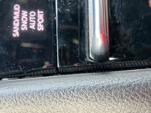 Used 2025 Jeep Grand Cherokee L Limited w/ Luxury Tech Group II image 36