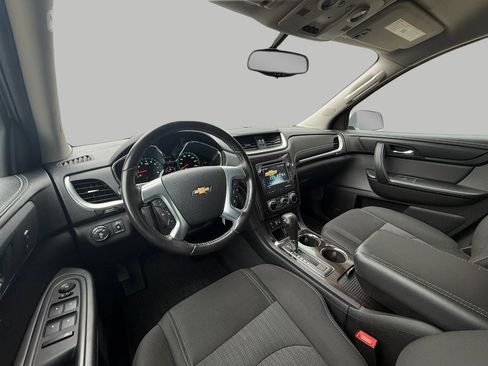 Used 2016 Chevrolet Traverse LT w/ Traveler's Package FWD image 23
