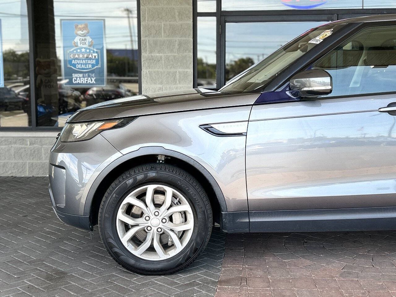 Used 2018 Land Rover Discovery SE AWD/4WD image 91