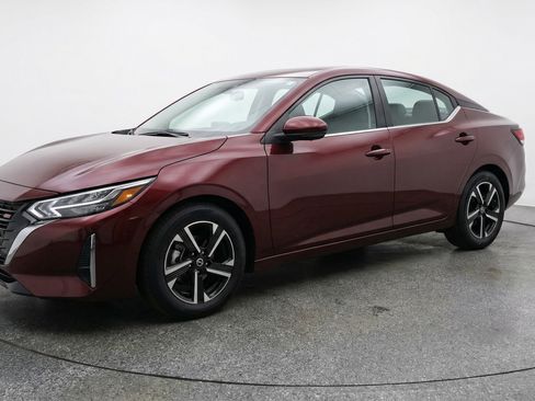 Used 2025 Nissan Sentra SV FWD image 3