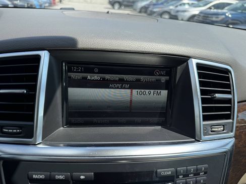 Used 2014 Mercedes-Benz ML 350 BlueTEC 4MATIC image 23