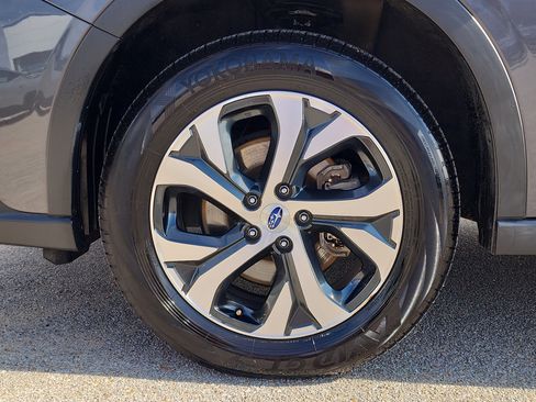 Used 2021 Subaru Outback Touring XT image 9