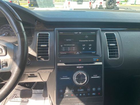 Used 2015 Ford Flex Limited FWD image 29