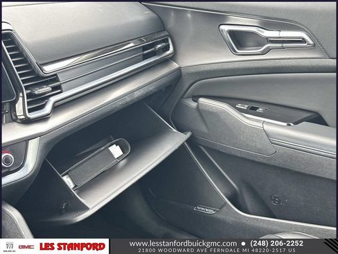 Used 2025 Kia Sportage SX AWD/4WD image 35