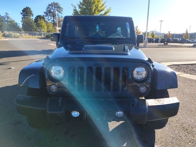 Used 2018 Jeep Wrangler Unlimited Sahara AWD/4WD image 8