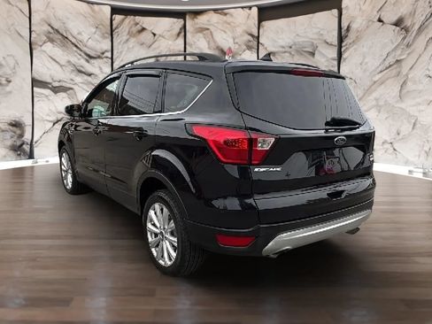 Used 2019 Ford Escape SEL AWD/4WD image 9