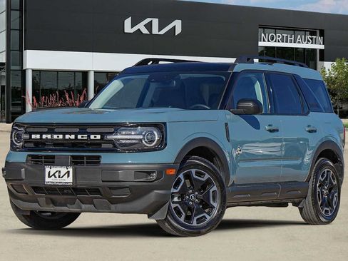 Used 2023 Ford Bronco Sport Outer Banks w/ Tech Package image 1