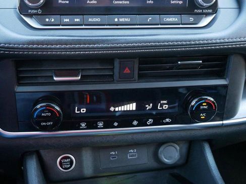 Certified 2023 Nissan Rogue SV AWD/4WD image 19