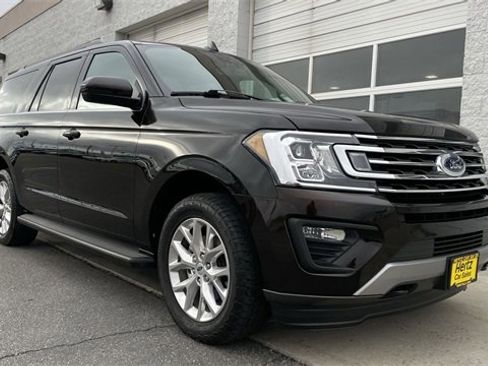 Used 2021 Ford Expedition Max XLT image 10