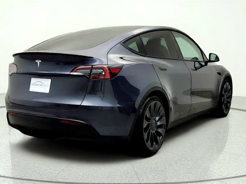 Used 2023 Tesla Model Y Long Range AWD/4WD image 5