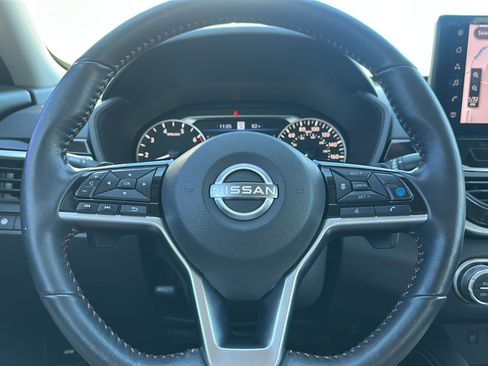 Used 2023 Nissan Altima 2.0 SR image 27