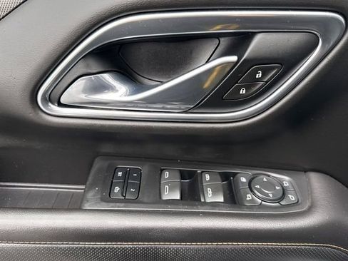 Used 2021 GMC Yukon AT4 w/ Rear Media and Nav Package image 11