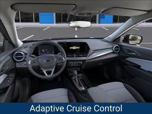 New 2026 Chevrolet Trax LT w/ Driver Confidence Package FWD image 17