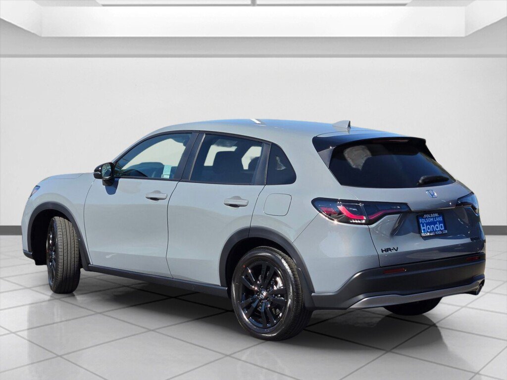 Certified 2027 Honda HR-V Sport image 8
