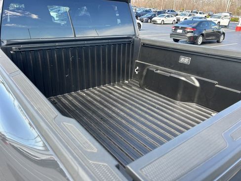 Used 2025 Toyota Tacoma SR w/ SR Upgrade Package image 14