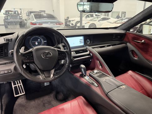 Used 2018 Lexus LC 500 Coupe w/ Touring Package RWD image 10