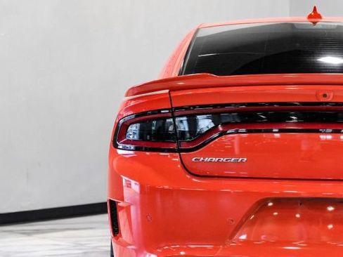 Used 2020 Dodge Charger R/T RWD image 43