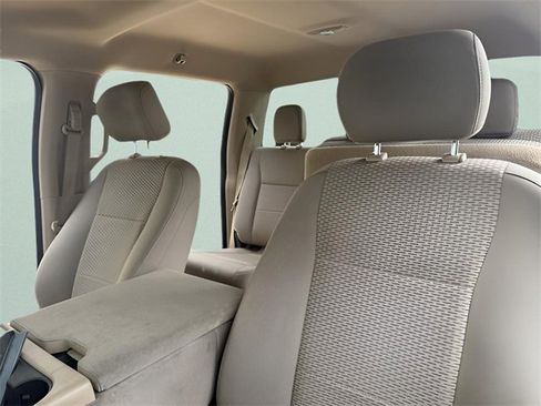 Used 2018 Ford F150 XLT image 22