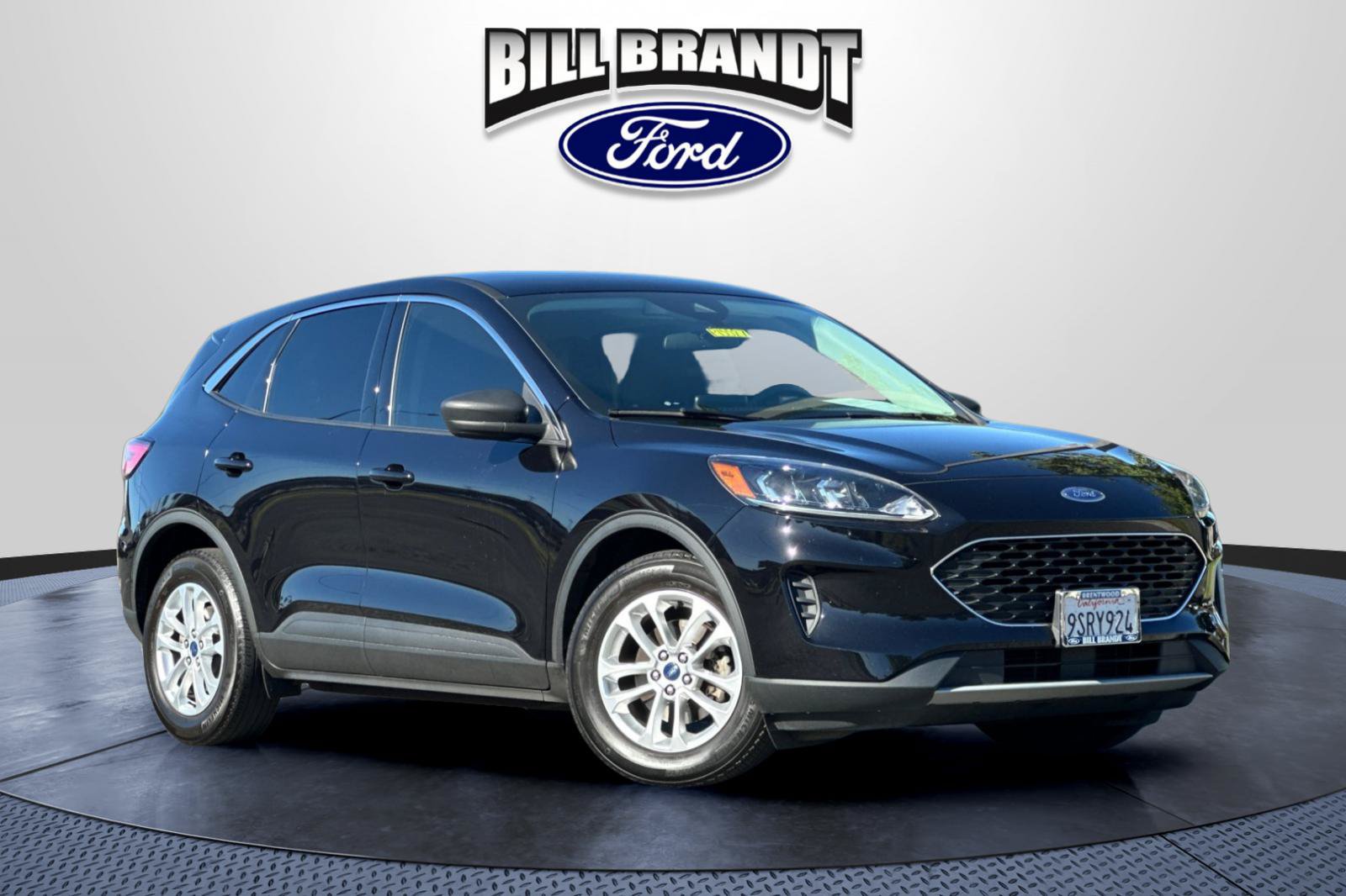 Certified 2022 Ford Escape SE FWD image 1