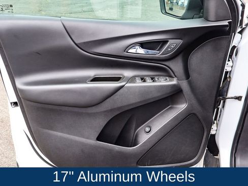 Used 2021 Chevrolet Equinox LT image 37