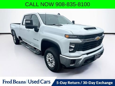 Used 2025 Chevrolet Silverado 2500 LT w/ Convenience Package AWD/4WD image 1