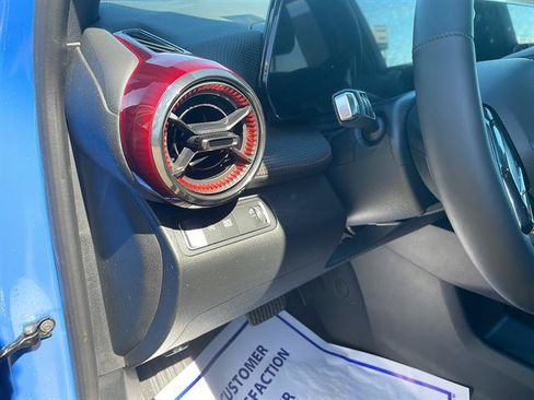 Used 2025 Chevrolet Equinox RS w/ Safety and Technology Package FWD image 17