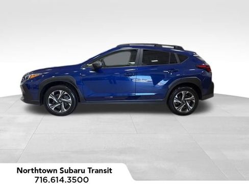 Used 2024 Subaru Crosstrek 2.0i Premium AWD/4WD image 2