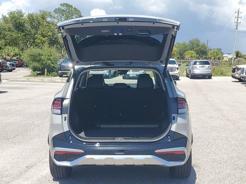 Used 2025 Kia Sportage SX FWD image 9