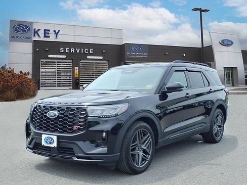 Used 2025 Ford Explorer ST AWD/4WD image 1