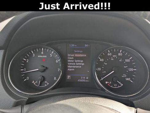 Used 2018 Nissan Rogue SL w/ Premium Package image 29