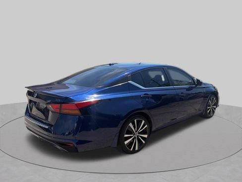 Used 2022 Nissan Altima 2.5 SR FWD image 4
