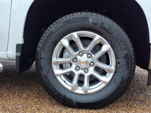 New 2026 Chevrolet Silverado 1500 LT RWD image 11
