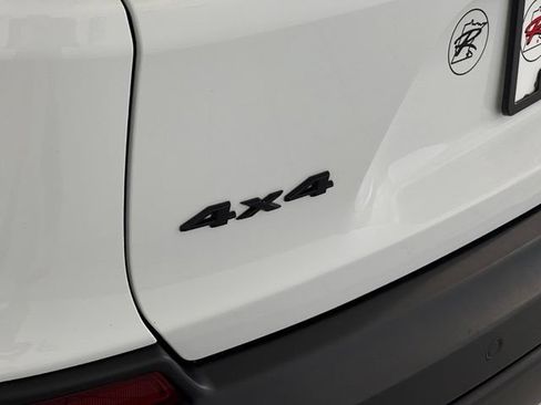 Used 2023 Jeep Cherokee Altitude Lux w/ Lux Elite Package AWD/4WD image 45