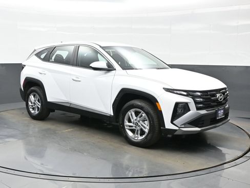 Used 2026 Hyundai Tucson SE AWD/4WD image 8