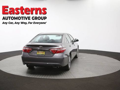 Used 2016 Toyota Camry SE FWD image 38